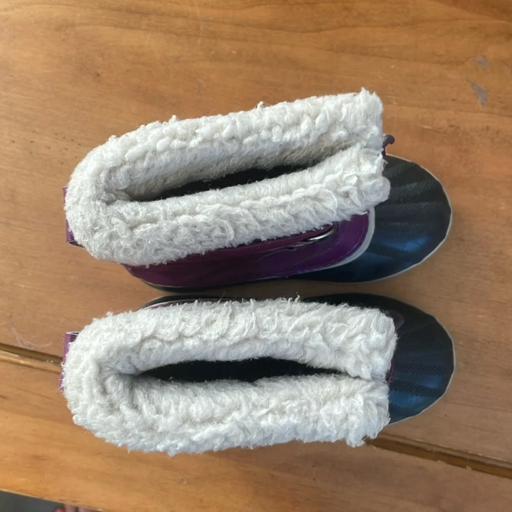 SOREL Purple Snow Boots Size 4
